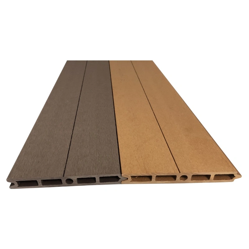 High-Quality Material Outdoor Fencing WPC Wood Composite Board Fence