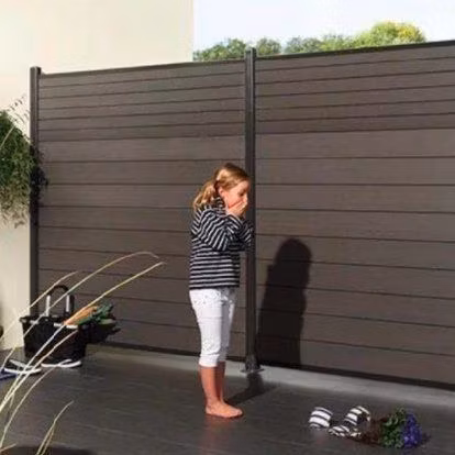 Windbeständiger, einfach zu installierender WPC-Verbundzaun für Haus und Garten im Freien